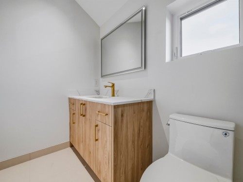 2-2339 Parker Street, Vancouver, BC 