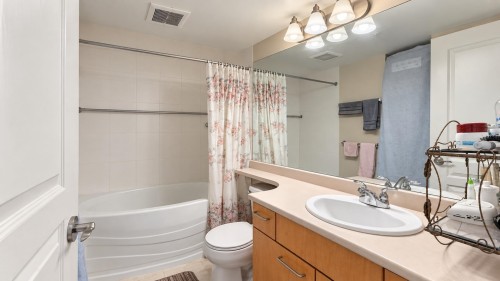 203-9200 Ferndale Road, Richmond, BC 