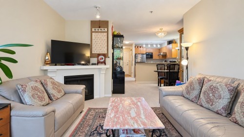 203-9200 Ferndale Road, Richmond, BC 