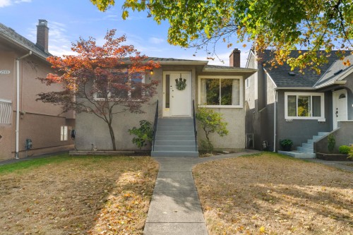 2554 Adanac Street, Vancouver, BC 