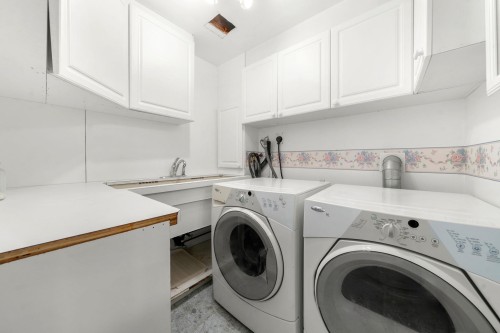2554 Adanac Street, Vancouver, BC 