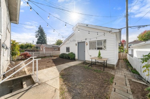 2554 Adanac Street, Vancouver, BC 