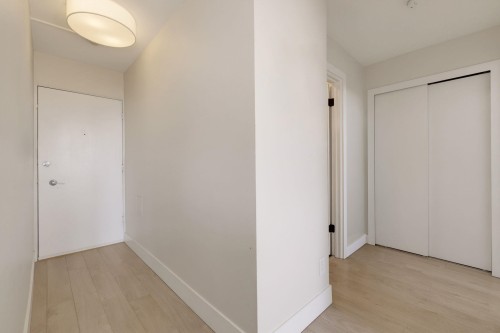 902-2370 2Nd Avenue W, Vancouver, BC 