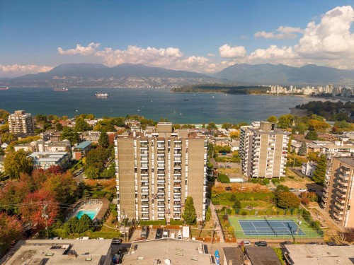 902-2370 2Nd Avenue W, Vancouver, BC 