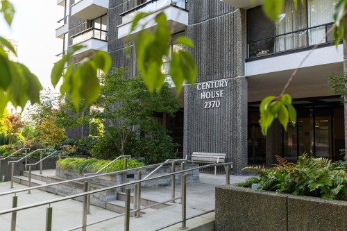 902-2370 2Nd Avenue W, Vancouver, BC 