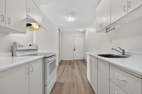 203-7220 Lindsay Road, Richmond, BC 