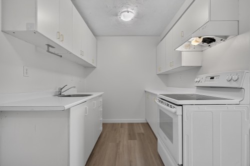 203-7220 Lindsay Road, Richmond, BC 