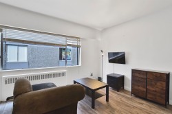 112-1540 Haro Street Vancouver, BC V6G 1G5