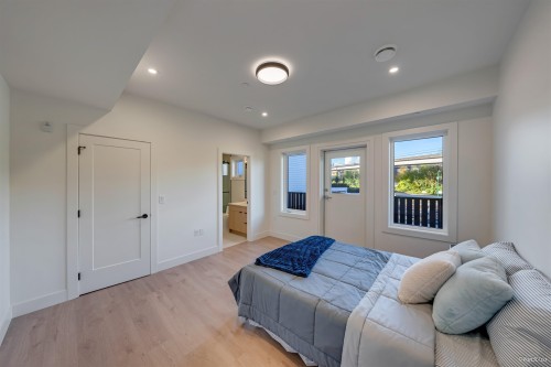 2-6136 Irmin Street, Burnaby, BC 
