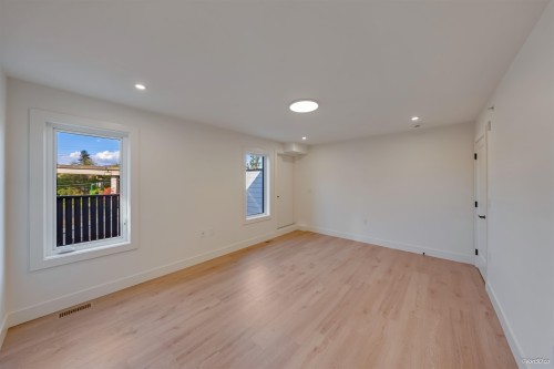 2-6136 Irmin Street, Burnaby, BC 