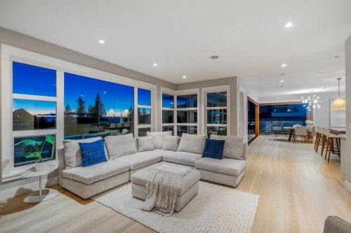 649 Sylvan Avenue , Vancouver, BC V7R 2E8 4