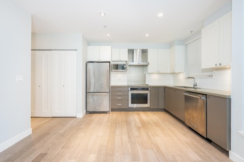 5-3221 Noel Drive, Burnaby, BC 