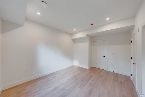 6-6136 Irmin Street, Burnaby, BC 