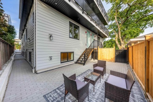 6-6136 Irmin Street, Burnaby, BC 