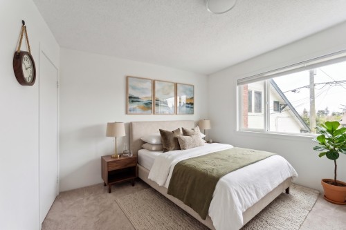 1949 Mahon Avenue, North Vancouver, BC 