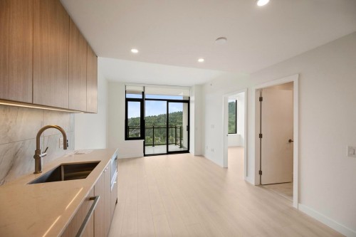 2XXX-626 Claremont Street , Coquitlam, BC V3J 0T1 2