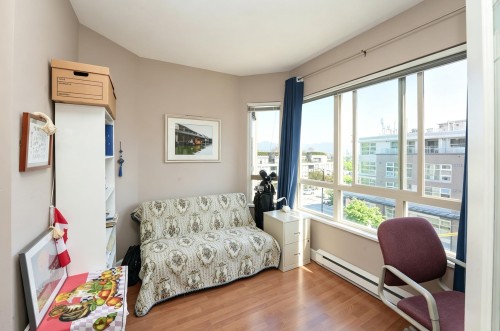305-3615 17Th Avenue W, Vancouver, BC 