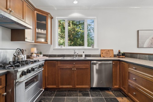 12121 264 Street, Maple Ridge, BC 