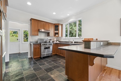 12121 264 Street, Maple Ridge, BC 