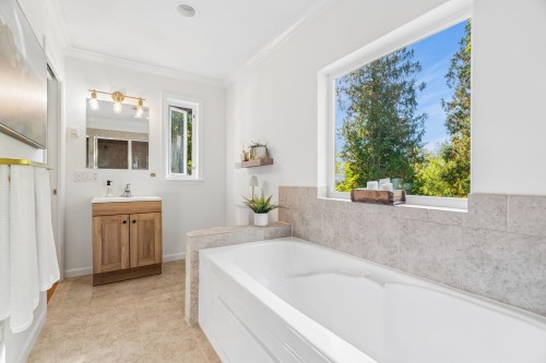 12121 264 Street, Maple Ridge, BC 