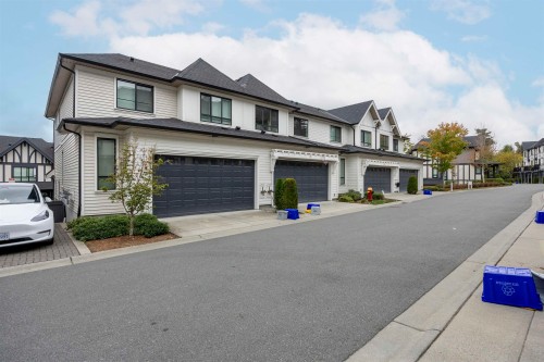 131-3500 Burke Village Promenade, Coquitlam, BC 