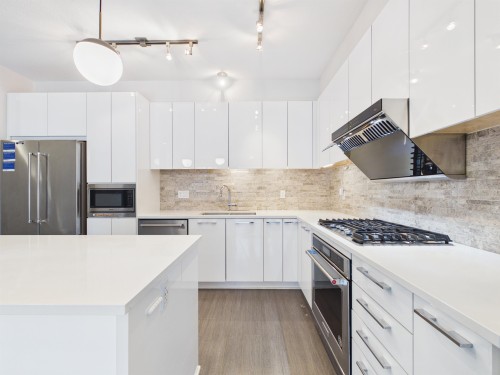 131-3500 Burke Village Promenade, Coquitlam, BC 