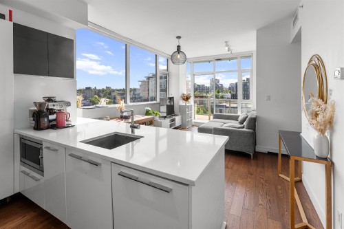 1001-108 1St Avenue E, Vancouver, BC 