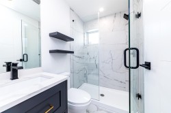 5447 Killarney Street  Vancouver, BC V5R 3W3