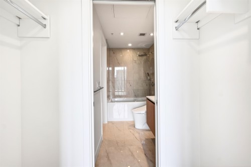 1304-135 13Th Street E, North Vancouver, BC 
