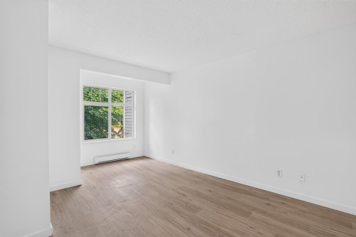 303-2998 Silver Springs Boulevard, Coquitlam, BC 