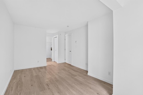 303-2998 Silver Springs Boulevard, Coquitlam, BC 
