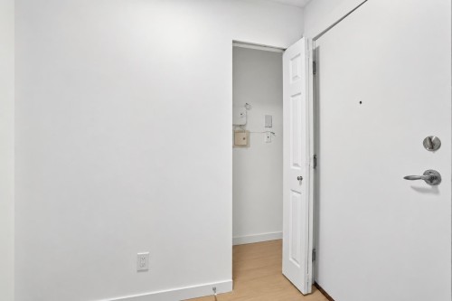 303-2998 Silver Springs Boulevard, Coquitlam, BC 