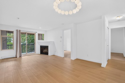 303-2998 Silver Springs Boulevard, Coquitlam, BC 