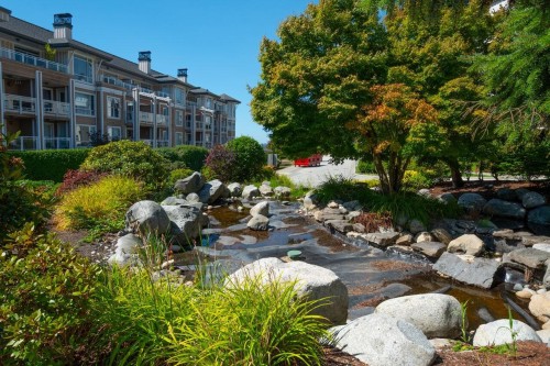 104-3625 Windcrest Drive, North Vancouver, BC 