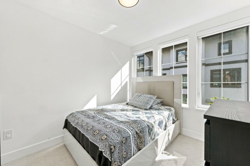 135-2070 Curling Road, North Vancouver, BC 