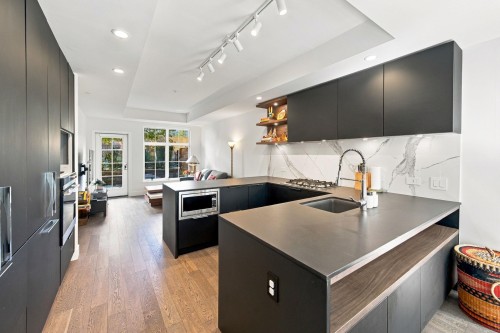 135-2070 Curling Road, North Vancouver, BC 