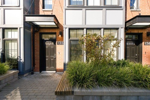 135-2070 Curling Road, North Vancouver, BC 