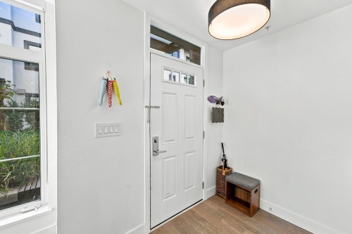 135-2070 Curling Road, North Vancouver, BC 