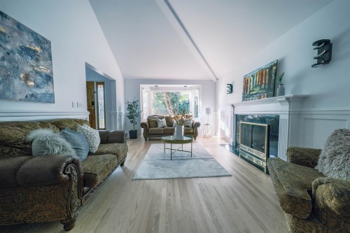 3033-Griffin Place Place, North Vancouver, BC 