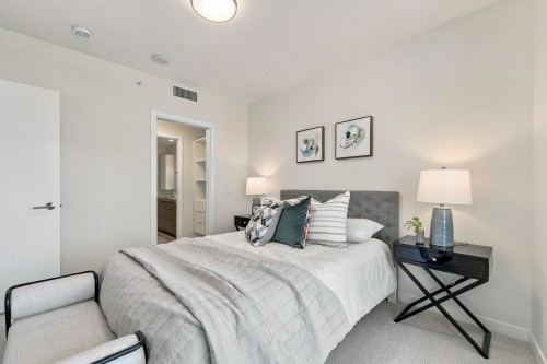 907-112 13Th Street E, North Vancouver, BC 