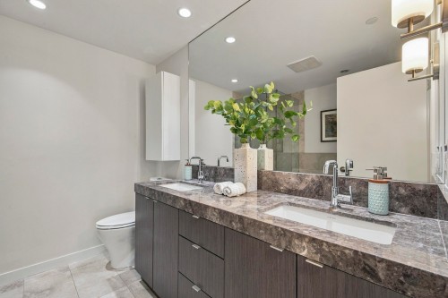 907-112 13Th Street E, North Vancouver, BC 
