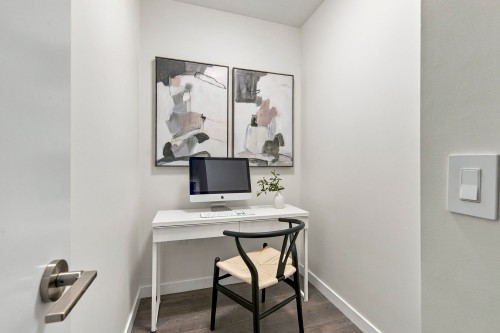 907-112 13Th Street E, North Vancouver, BC 