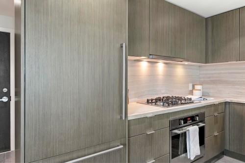 907-112 13Th Street E, North Vancouver, BC 