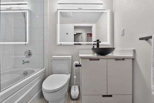 312-1082 Seymour Street, Vancouver, BC 