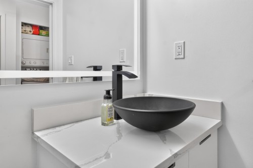 312-1082 Seymour Street, Vancouver, BC 