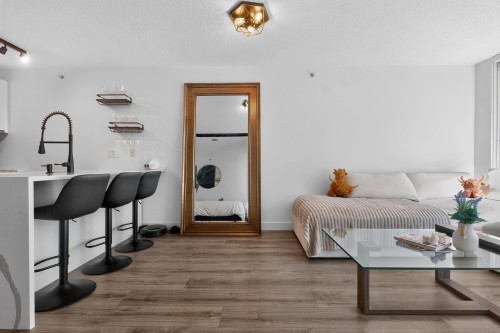 312-1082 Seymour Street, Vancouver, BC 