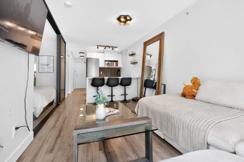 312-1082 Seymour Street, Vancouver, BC 