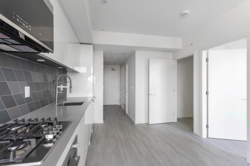 405-3264 Vanness Avenue, Vancouver, BC 