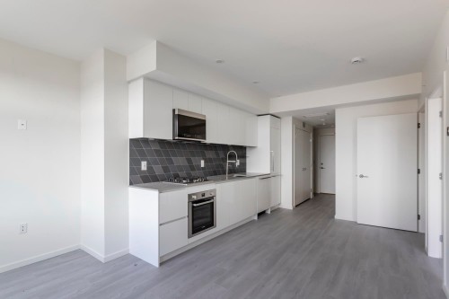 405-3264 Vanness Avenue, Vancouver, BC 