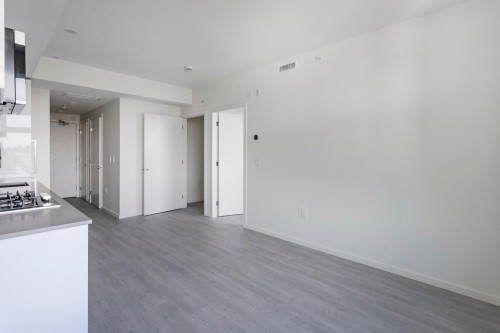 405-3264 Vanness Avenue, Vancouver, BC 